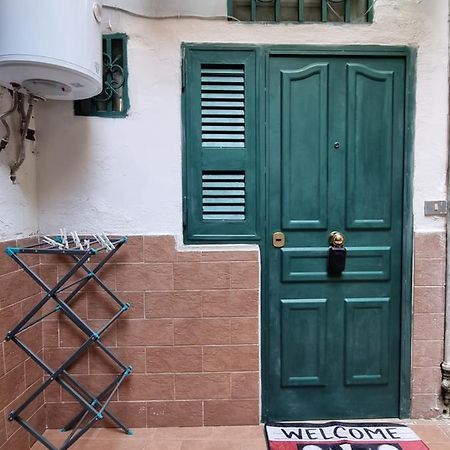 Donnaluisa Apartment Naples Luaran gambar